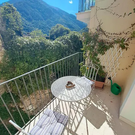 La Fantesca *