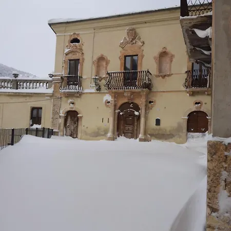 La Fantesca Петторано-суль-Джицио